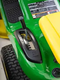 John Deere poluga za visinu rezanja