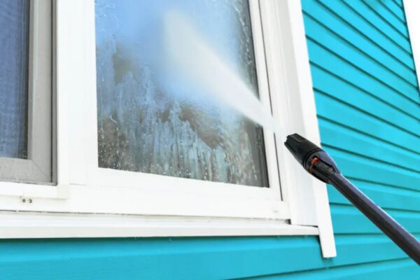 1685398913 Je li pranje prozora pod pritiskom sigurno Sto trebate znati AgroPower Vrtni alati i strojevi