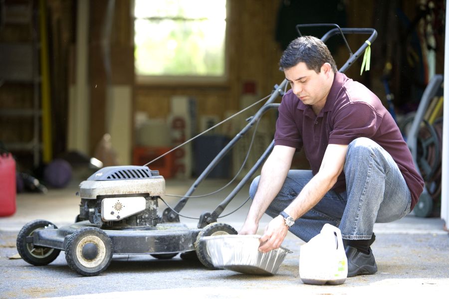 Kada promijeniti ulje za kosilice AgroPower Vrtni alati i strojevi