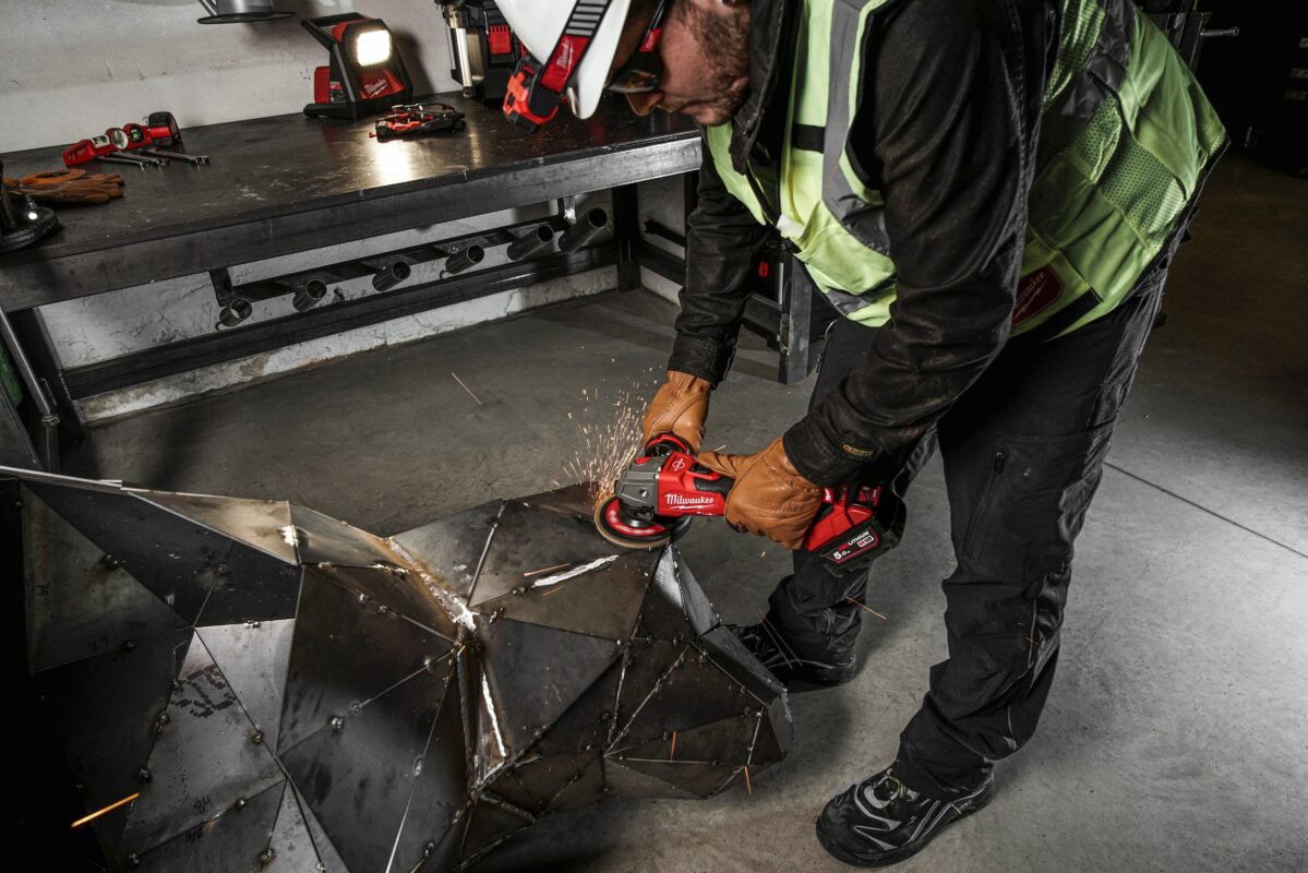 AKU KUTNA BRUSILICA PRIHVAT PLOCE 125MM 18V5.0AH 8500 OMIN MILWAUKEE M18 FSAG125XB 502X 4933478430 MWUZAMJENA ZA 4933448866 agropower 088960577 AgroPower Vrtni alati i strojevi