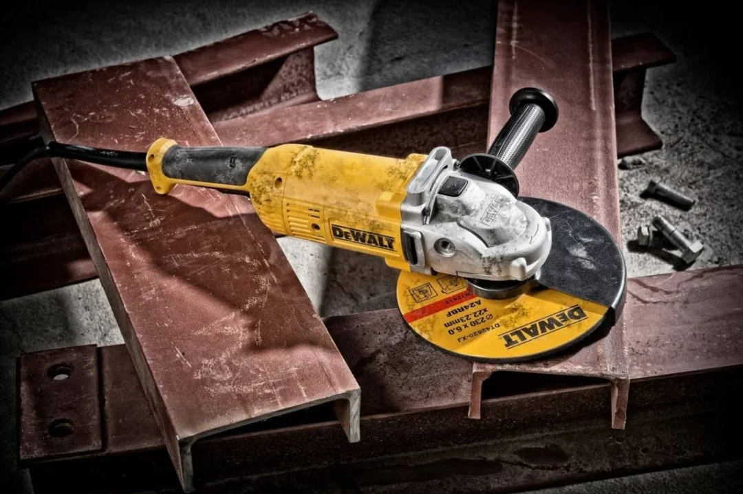 DEWALT DWE492S KUTNA BRUSILICA agropower 722409674 AgroPower Vrtni alati i strojevi