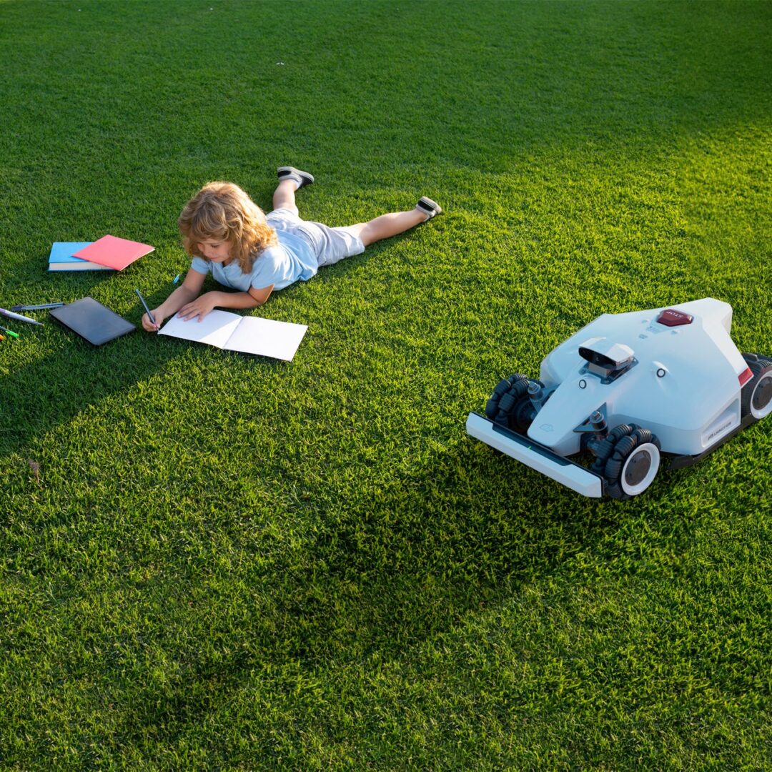 luba2 moluba 2 robotska kosilica agropower profesionalna bez zice visoku travu prepreke nagib brdo neravan teren strmine 65464654wing 1 AgroPower Vrtni alati i strojevi