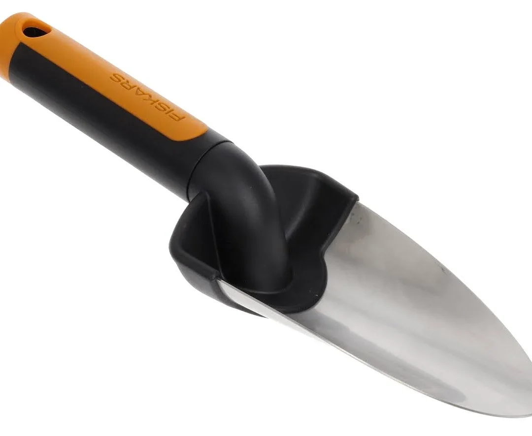 Fiskars lopatica rucna 320mm Premium 1000726 agropower 985270559 AgroPower Vrtni alati i strojevi