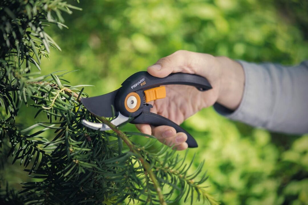 Fiskars skare vrtne mimoilazne 197mm Solid P32 1020191 promo agropower 359333220 AgroPower Vrtni alati i strojevi