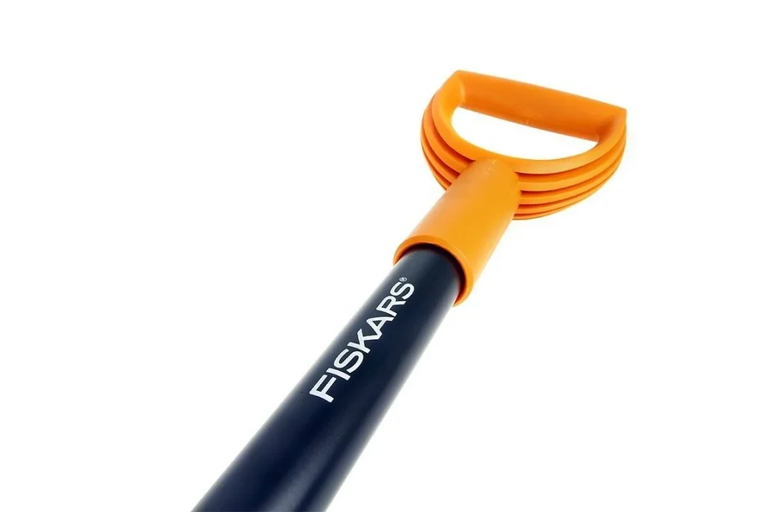 Fiskars stihaca za vrt zaobljena 1170mm Solid 1066717 agropower 504063426 AgroPower Vrtni alati i strojevi