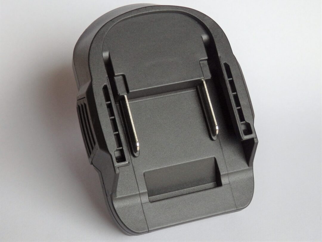 Baterijski adapter (18V Makita na 18V Ryobi) - Slika 3