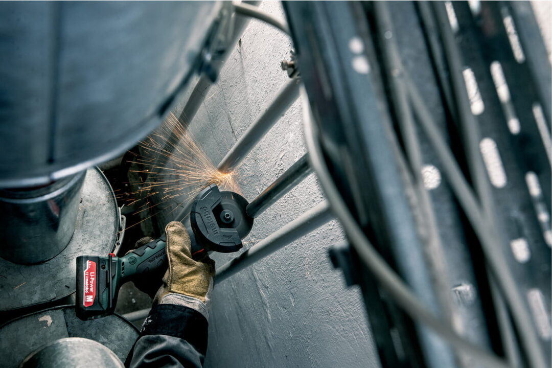 METABO AKU BRUSILICA KUTNA POWERMAXX CC 12 BL 2x2Ah - Slika 3