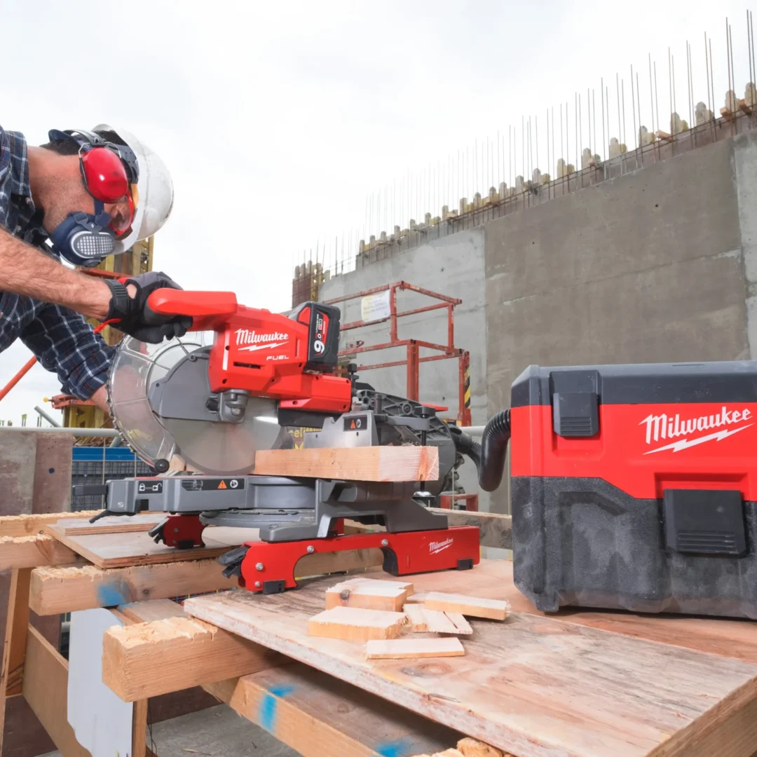 Milwaukee M18 VC2 0 AKU USISAVAC BEZ BATERIJA alati matic 430393880 scaled 1 AgroPower Vrtni alati i strojevi